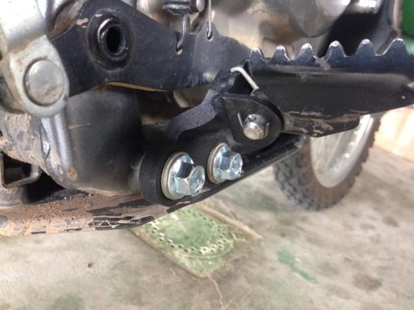 JNS Engineering Suzuki DR650 Footpeg Lowering Mounts