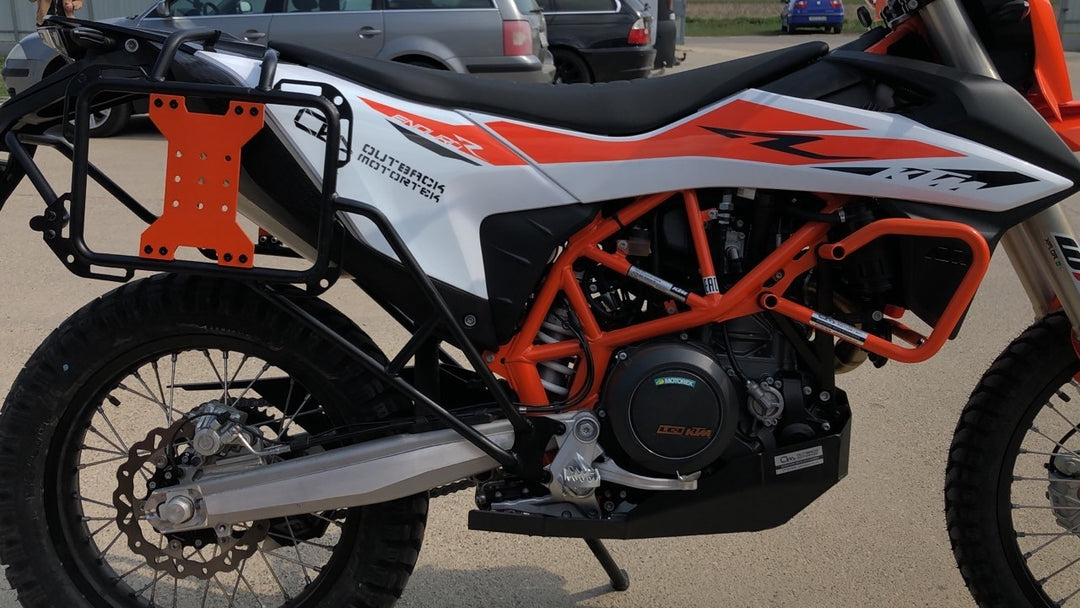 Outback Motortek KTM 690 Enduro R – Pannier Racks