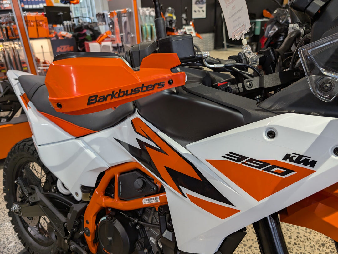 Kit de matériel Barkbusters - Montage à deux points KTM 390 ADVENTURE / ROYAL ENFIELD Himalayan / YAMAHA XT660R / BAJAJ Dominar 400